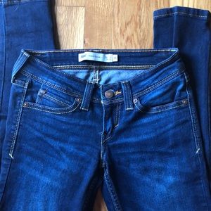 Levi’s Demi Curve Jean